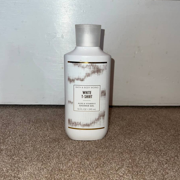 Bath & Body Works Bath & Body New Bath Body Works White Tshirt